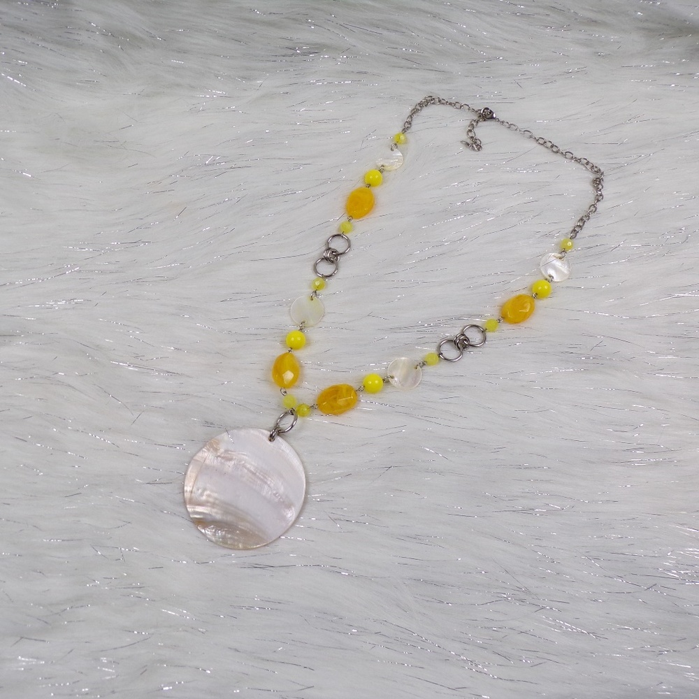 Yellow Shell Costume Jewerly Necklace
